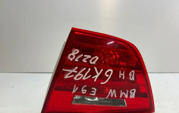 BMW 3 E90 E91 Tailgate rear/tail lights 218202