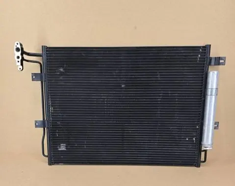 Land Rover Discovery 5 A/C cooling radiator (condenser) JRB500250