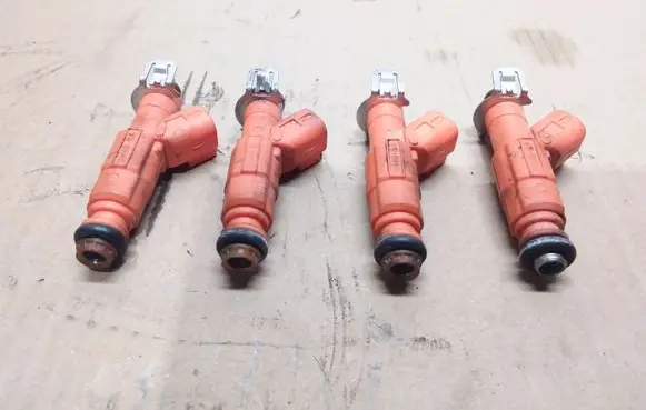 Ford Focus Fuel injectors set 0280156156
