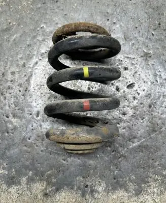 Mercedes-Benz Vito Viano W638 Rear coil spring