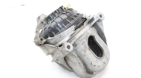 Audi A6 S6 C8 4K Engine mount bracket 4M0199371B