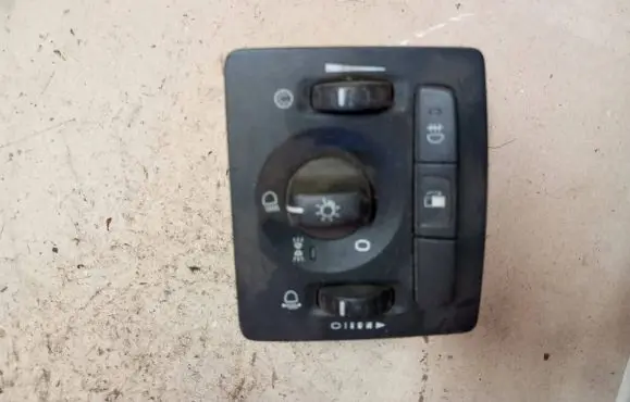 Volvo V50 Light switch 30739298 07W52L