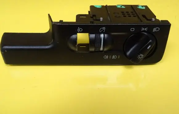 Volkswagen PASSAT B4 Light switch