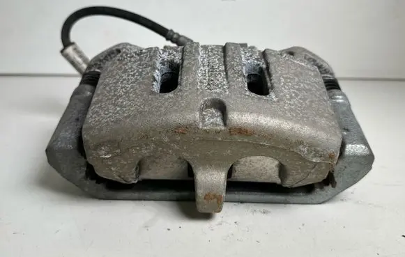 Ford Mustang VI Front brake caliper 