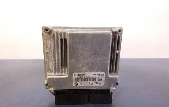 BMW 5 E60 E61 Engine control unit/module ECU 7811700