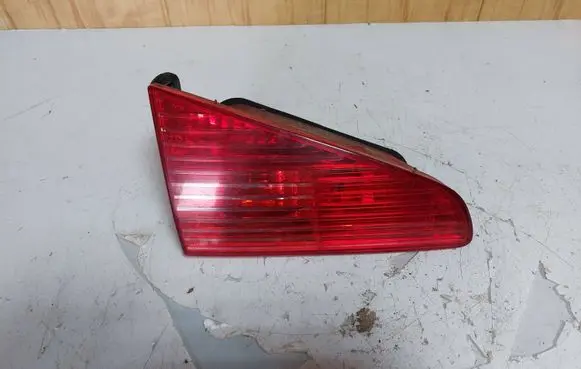 Peugeot 607 Tailgate rear/tail lights 2543g