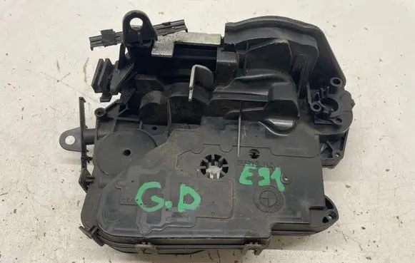 BMW 3 E90 E91 Rear door lock 7060296 9630904