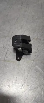 Mercedes-Benz E W213 Parcel shelf load cover mount bracket A2138100282