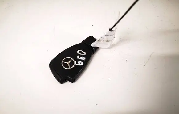 Mercedes-Benz B W245 Ignition key/card 