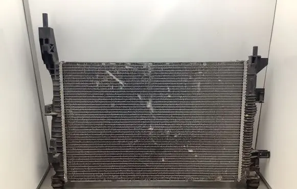 Ford Focus Coolant radiator CV618005VA M159543