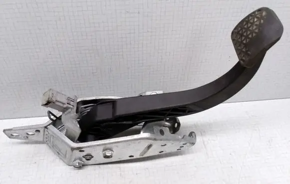 Clutch pedal