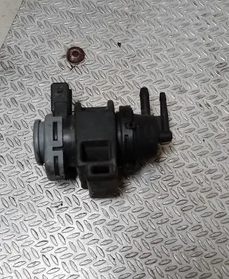 Nissan Qashqai+2 Turbo solenoid valve 8200575400