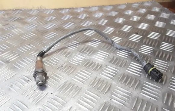 BMW 5 F10 F11 Lambda probe sensor 753913704 0258010420