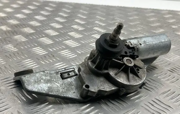 Volvo S40, V40 Rear window wiper motor 0390201529