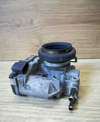 Toyota Yaris Throttle body valve 2203000010A 0280750192