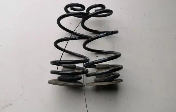 Opel Astra H Rear coil spring