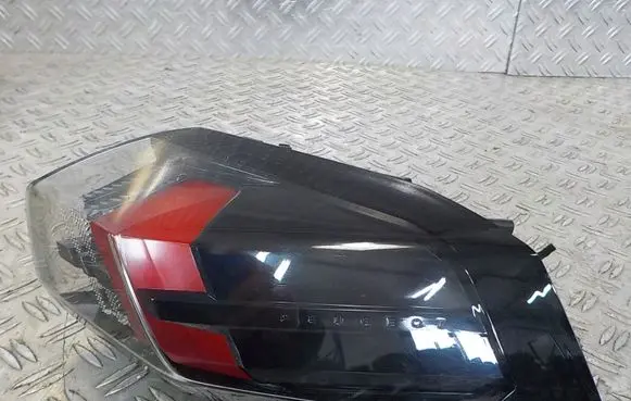 Peugeot 2008 II Rear/tail lights