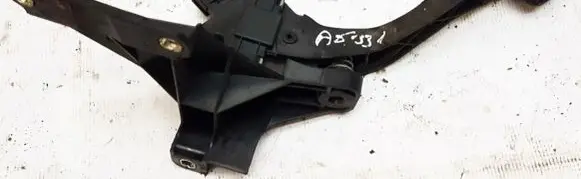 Ford Mondeo Mk III Accelerator throttle pedal 2S719F836DA