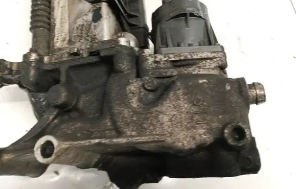 Opel Insignia A EGR valve 55570005