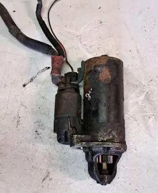 Audi A6 S6 C6 4F Starter motor 0001109258