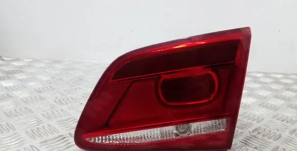 Volkswagen PASSAT B7 Rear/tail lights 3AE945094J