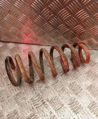 Toyota Avensis T250 Rear coil spring SZ2117MT