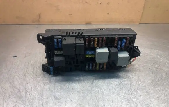 Mercedes-Benz E W211 Comfort/convenience module 2115452001 2115453901