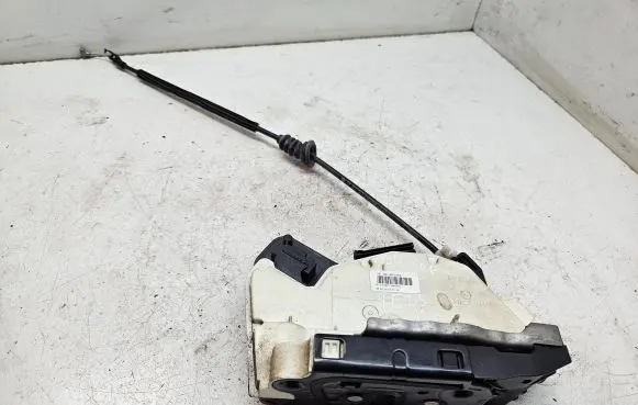 Skoda Yeti (5L) Front door lock 5E1837016