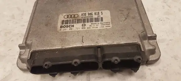 Audi A4 S4 B5 8D Engine control unit/module 038906018S 0281001721