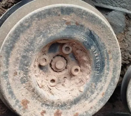 Seat Alhambra (Mk1) Crankshaft pulley 95vw6a312ba