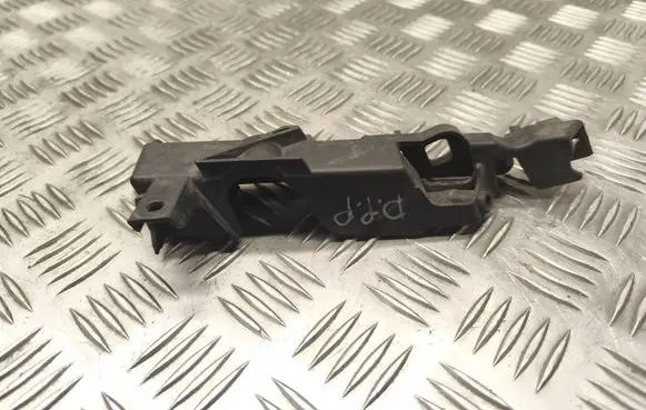 Audi A6 S6 C7 4G Front bumper mounting bracket 4G0807284