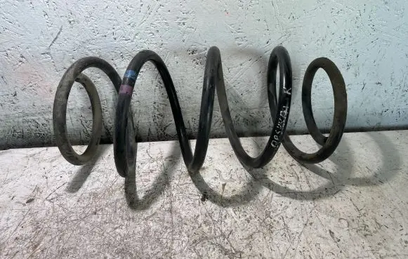 Nissan Qashqai Front coil spring