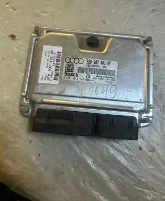 Audi A6 S6 C5 4B Engine control unit/module 8E0907401AF 1039S10018