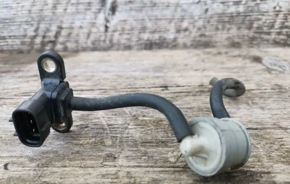 Toyota Corolla Verso AR10 Turbo system vacuum part 