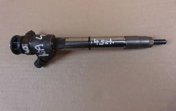 KIA Sorento Fuel injector 338002F610