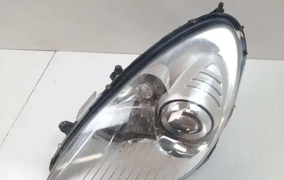 Mercedes-Benz SLK R171 Headlight/headlamp 15630900LI