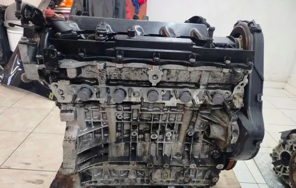 Volvo V70 Engine SILNIKD5244T4