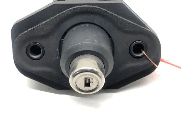 BMW 7 F01 F02 F03 F04 Tailgate exterior lock 7194181