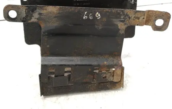 Renault Laguna II Engine control unit holder 231087A 231089A