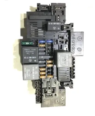 Mercedes-Benz C W205 Fuse module 50W21F04