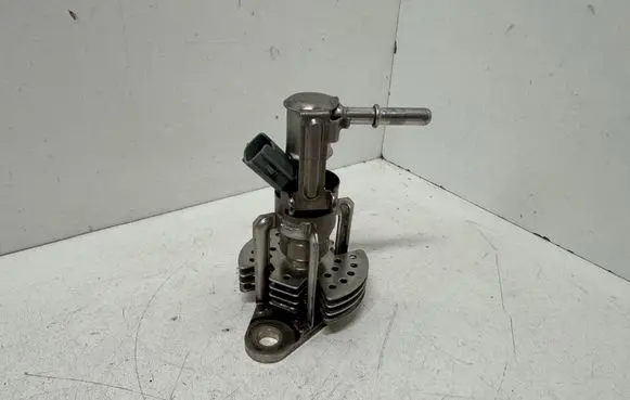 Toyota Land Cruiser (J150) AdBlue injector 