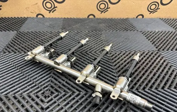 Alfa Romeo Stelvio Fuel injectors set 97291