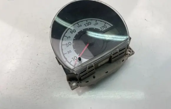 Toyota Aygo AB10 Speedometer (instrument cluster) 838000H011