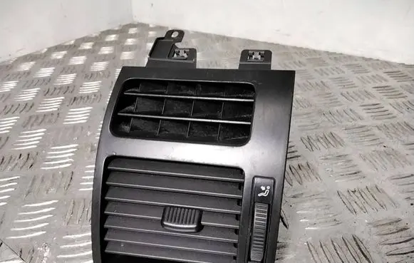 Volkswagen Touran I Dashboard side air vent grill/cover trim 1T0819703A