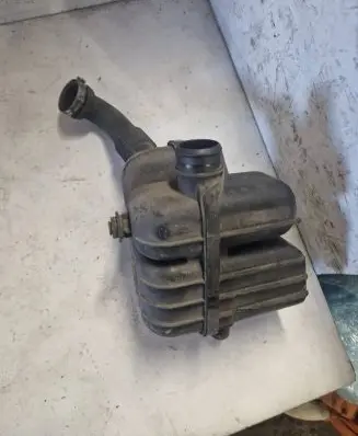 Alfa Romeo 159 Intake resonator 55193539