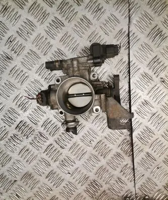 Toyota Avensis T250 Throttle valve