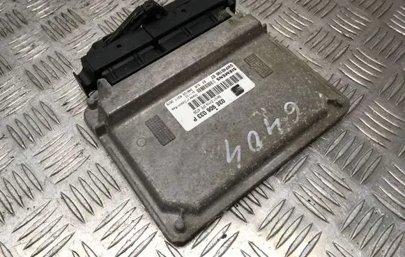 Seat Cordoba (6L) Engine control unit/module 03E906033P 348103 R31T2675