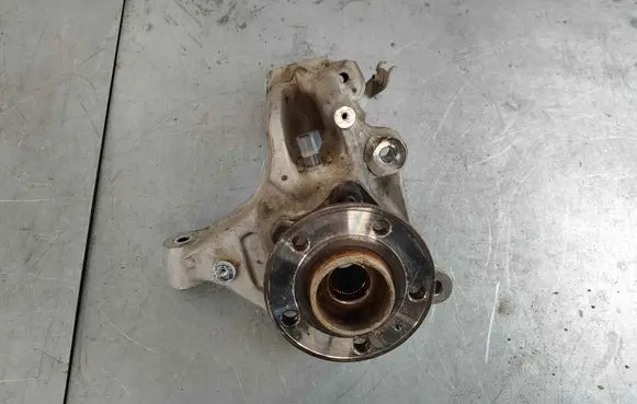 Volvo C40 Front wheel hub spindle knuckle 32246336