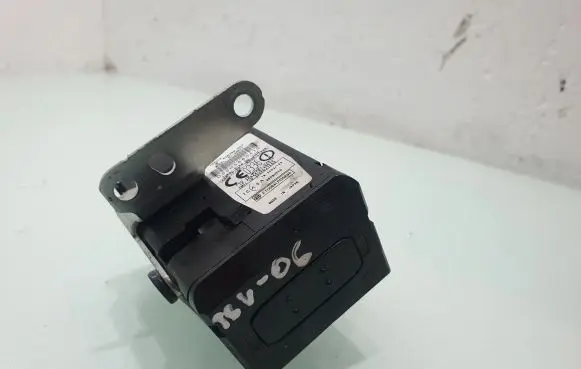 Toyota Corolla Verso AR10 Ignition lock 626399000