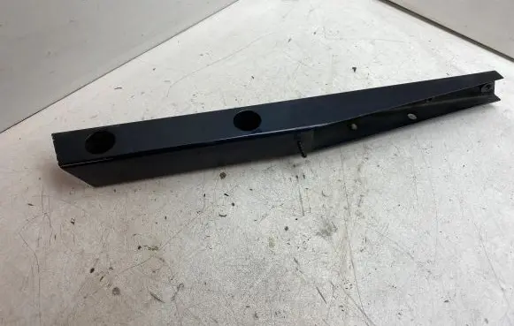 Audi A2 Fender mounting bracket 8Z0805092A